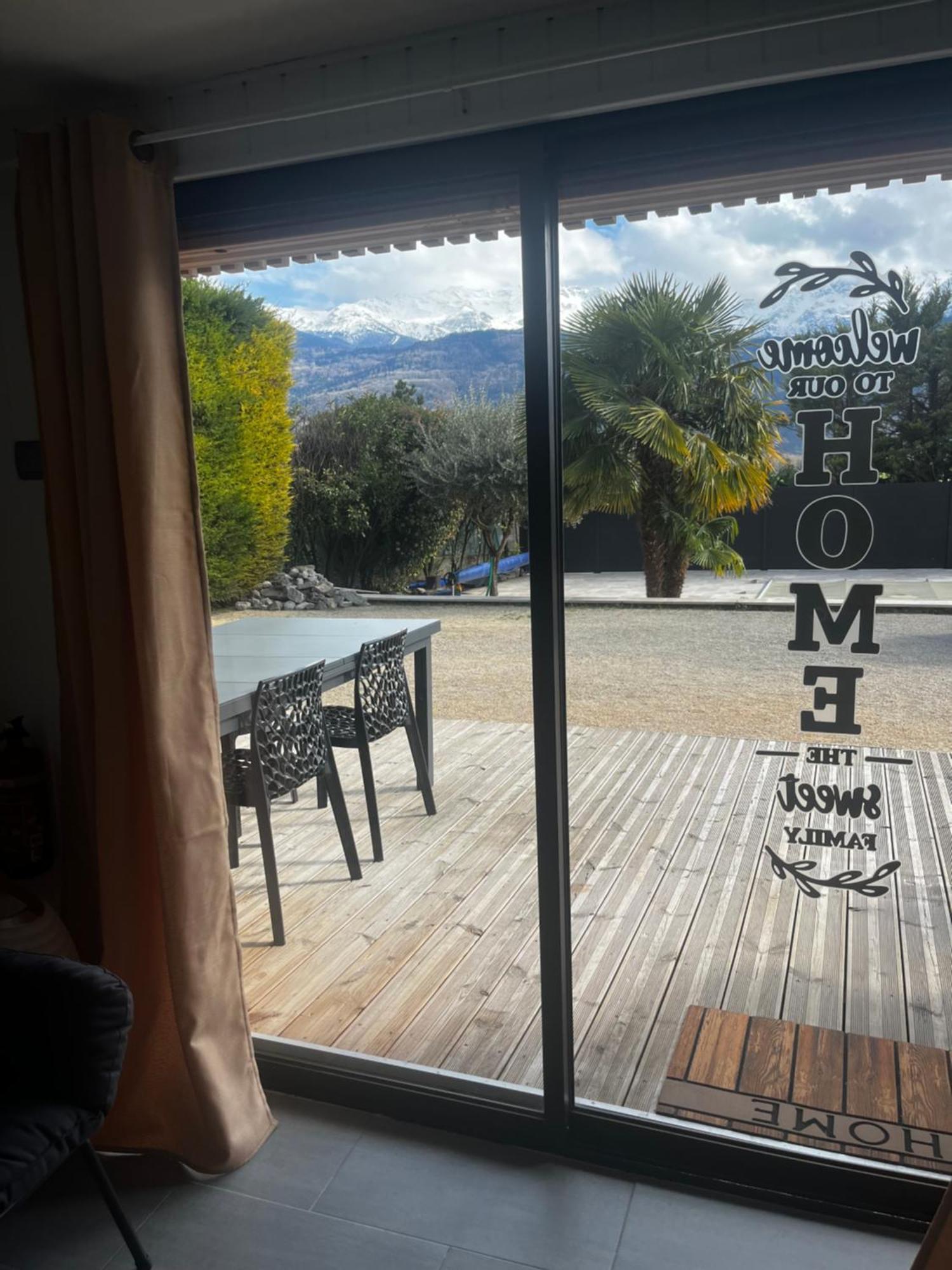 Logement Icare 5Km De Crolles, Soitec , St Lumbin エクステリア 写真